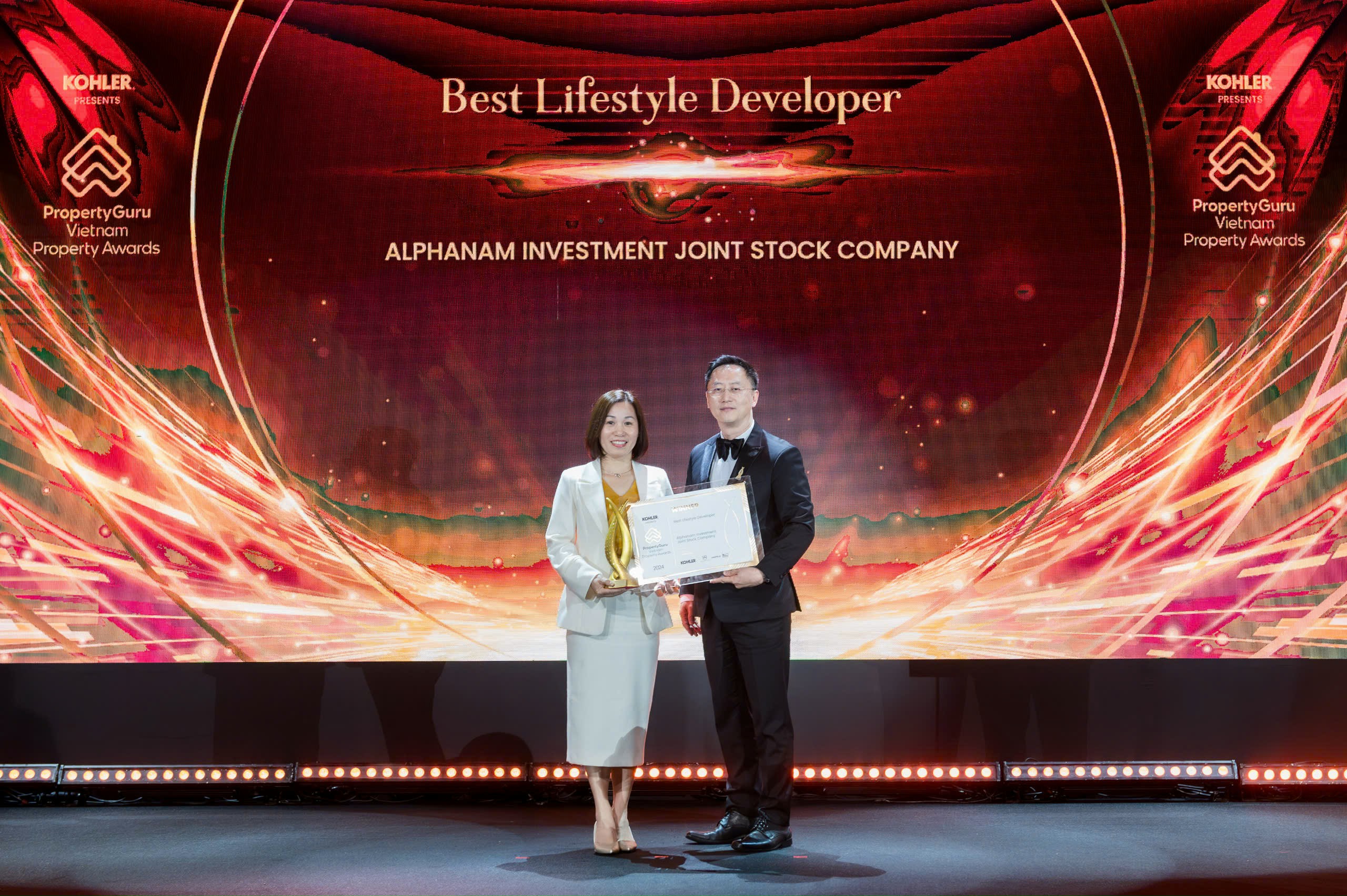 Alphanam Group thắng lớn tại lễ trao giải PropertyGuru Vietnam Property Awards 2024