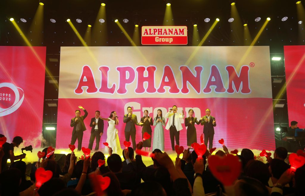 Alphanam 30 năm: Mạnh mẽ để vươn mình – Tử tế, chính trực để trường tồn