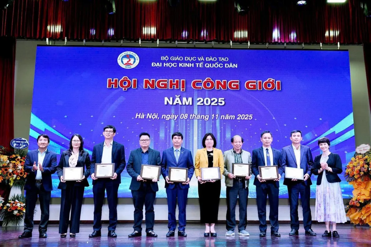 Alphanam Group đồng hành cùng Đại học Kinh tế quốc dân – lan tỏa tri thức, nuôi dưỡng tinh thần khởi nghiệp trẻ