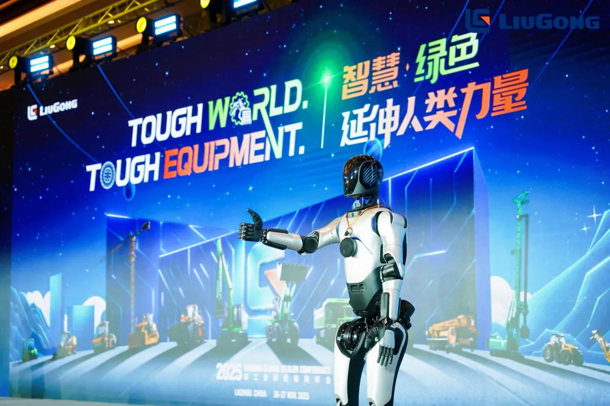 Alphanam Group nhận “Outstanding Award” tại Hội nghị Đại lý Toàn cầu LiuGong 2025