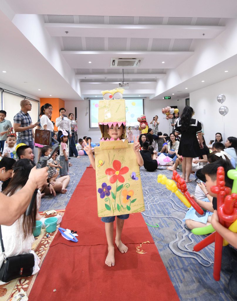 Các Alphanam nhí hân hoan chào đón chương trình hưởng ứng Tết Thiếu nhi tại Alphanam mang tên “Cùng bé ươm mầm xanh tương lai”