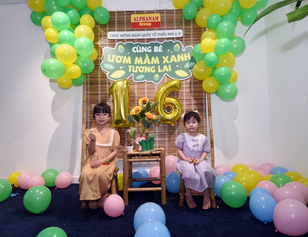 Các Alphanam nhí hân hoan chào đón chương trình hưởng ứng Tết Thiếu nhi tại Alphanam mang tên “Cùng bé ươm mầm xanh tương lai”