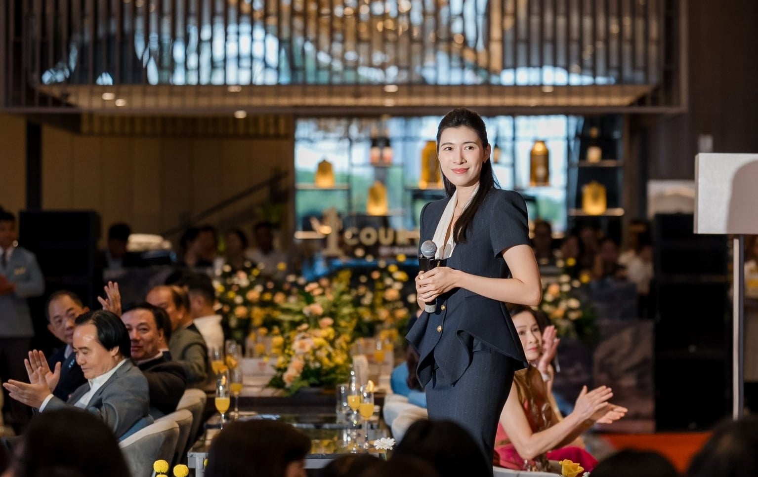 CEO Alphanam: Từ ‘2 điểm của bố’ và hành trình xây thang điểm riêng trong sự nghiệp