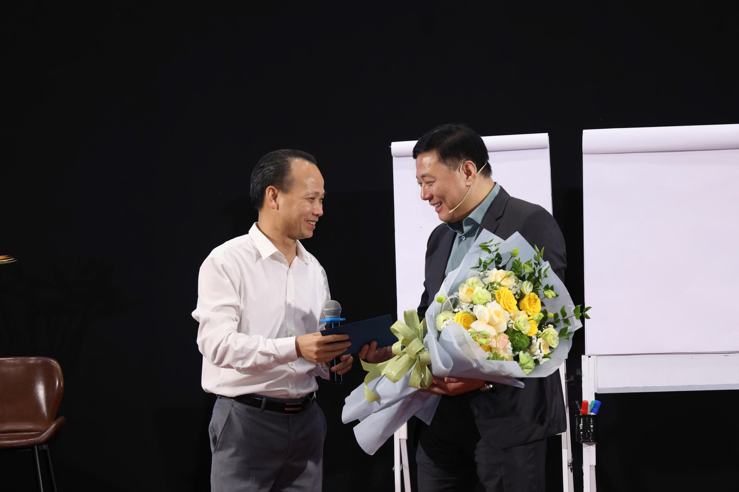 Chủ tịch Nguyễn Tuấn Hải: “Không thể xây một ngôi nhà cao khi móng không chắc”