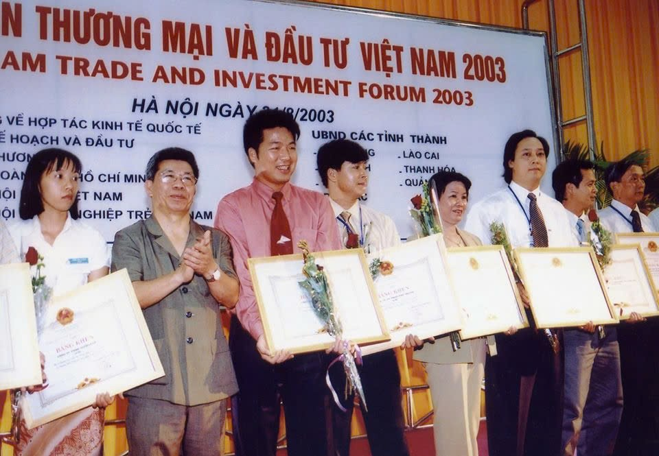 Chủ tịch Nguyễn Tuấn Hải và Phó Chủ tịch Nguyễn Ngọc Mỹ dẫn đầu Đoàn thẩm định Sao Vàng Đất Việt làm việc với các doanh nghiệp ứng viên