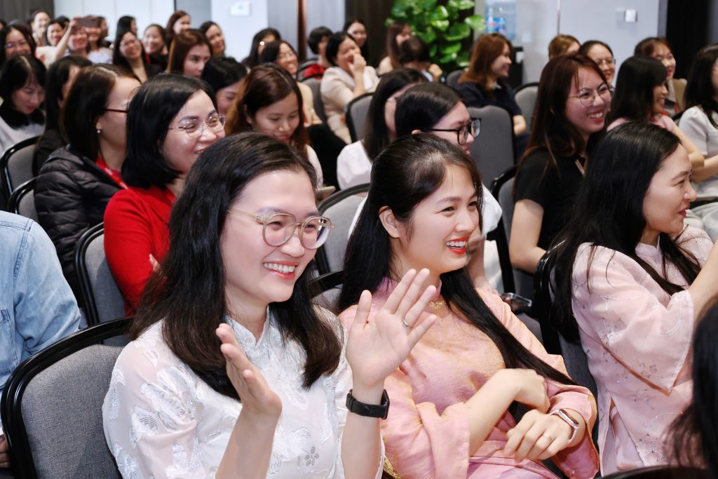 Chương trình Chúc mừng ngày Quốc tế Phụ nữ 8/3 “Đẹp dịu dàng mà không chói lóa”