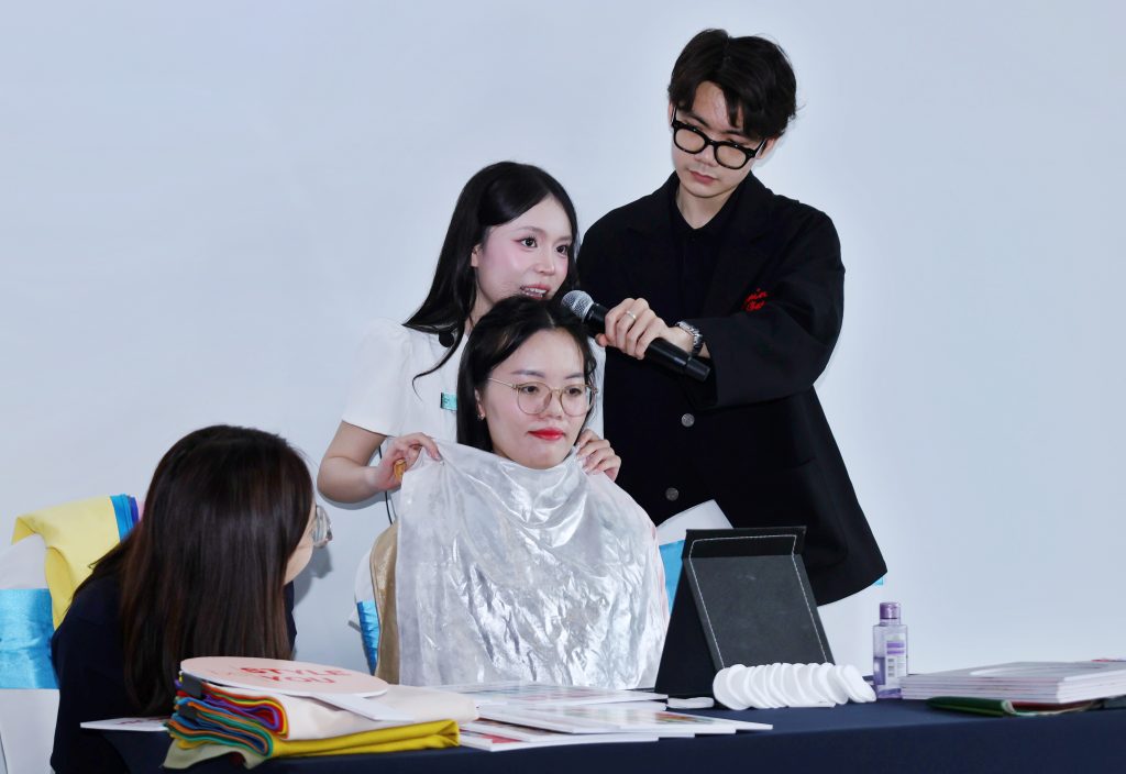 Chương trình Chúc mừng ngày Quốc tế Phụ nữ 8/3 “Đẹp dịu dàng mà không chói lóa”