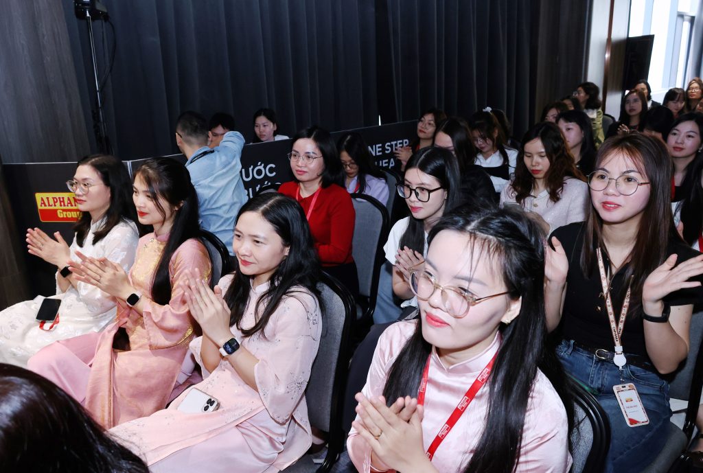 Chương trình Chúc mừng ngày Quốc tế Phụ nữ 8/3 “Đẹp dịu dàng mà không chói lóa”