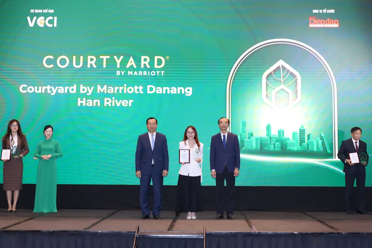 Dự án M Landmark Residences Danang và khách sạn Courtyard By Marriott Danang Han River được vinh danh tại chương trình Dự án đáng sống 2025