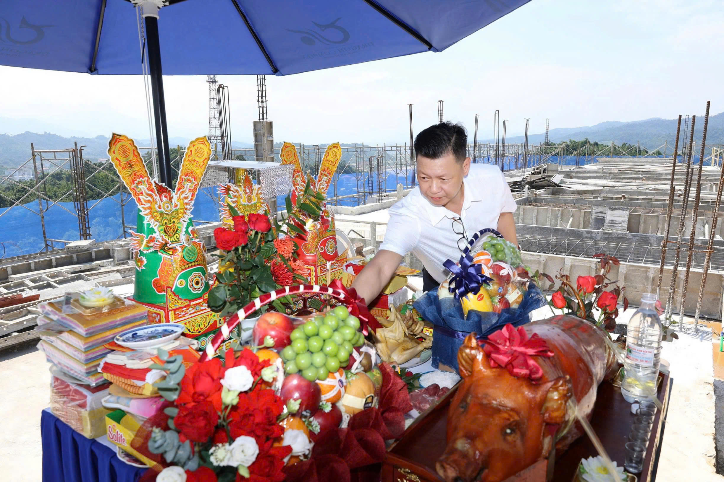 Lễ cất nóc Tòa N01A, N01B dự án NOXH Golden Square Lào Cai