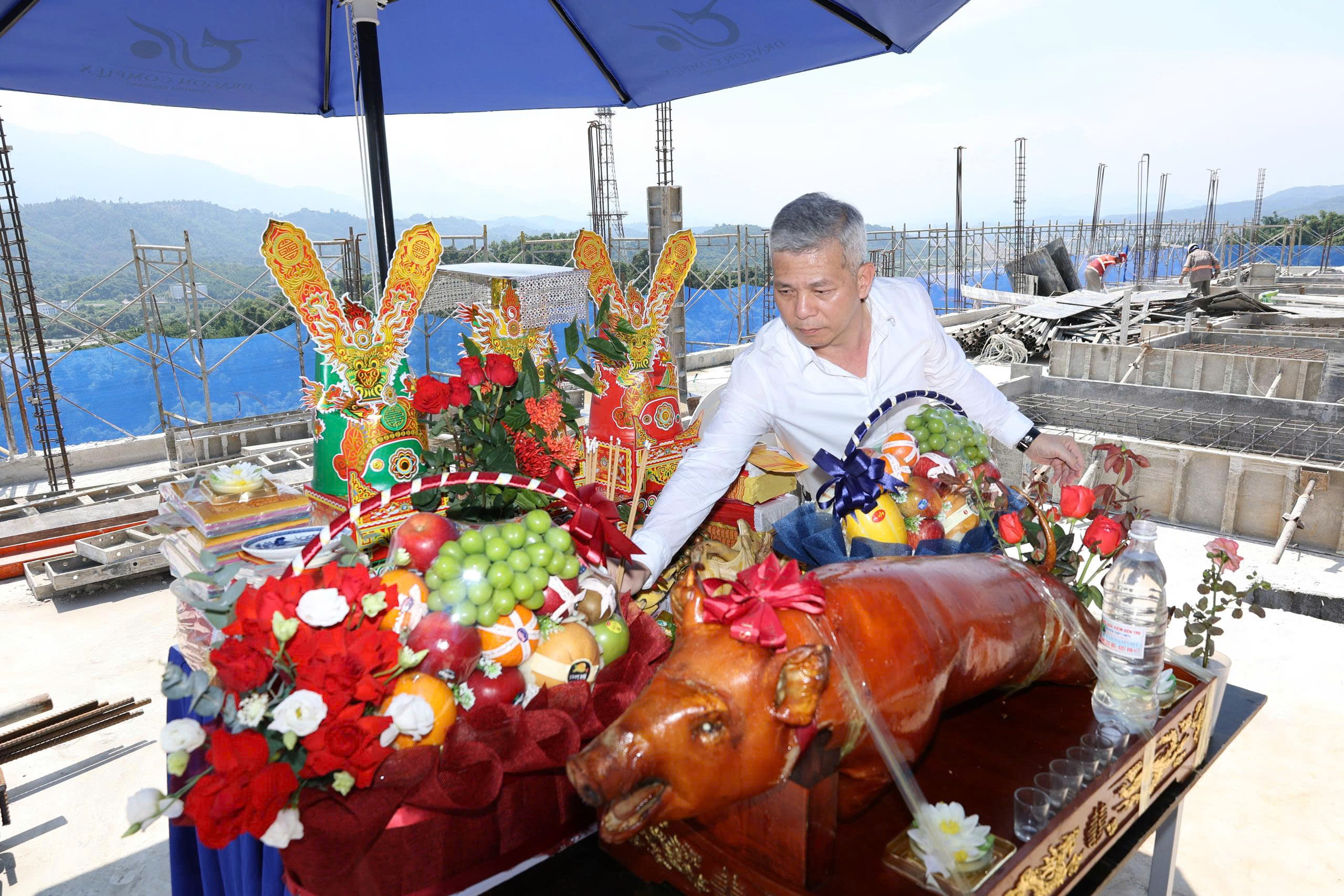 Lễ cất nóc Tòa N01A, N01B dự án NOXH Golden Square Lào Cai