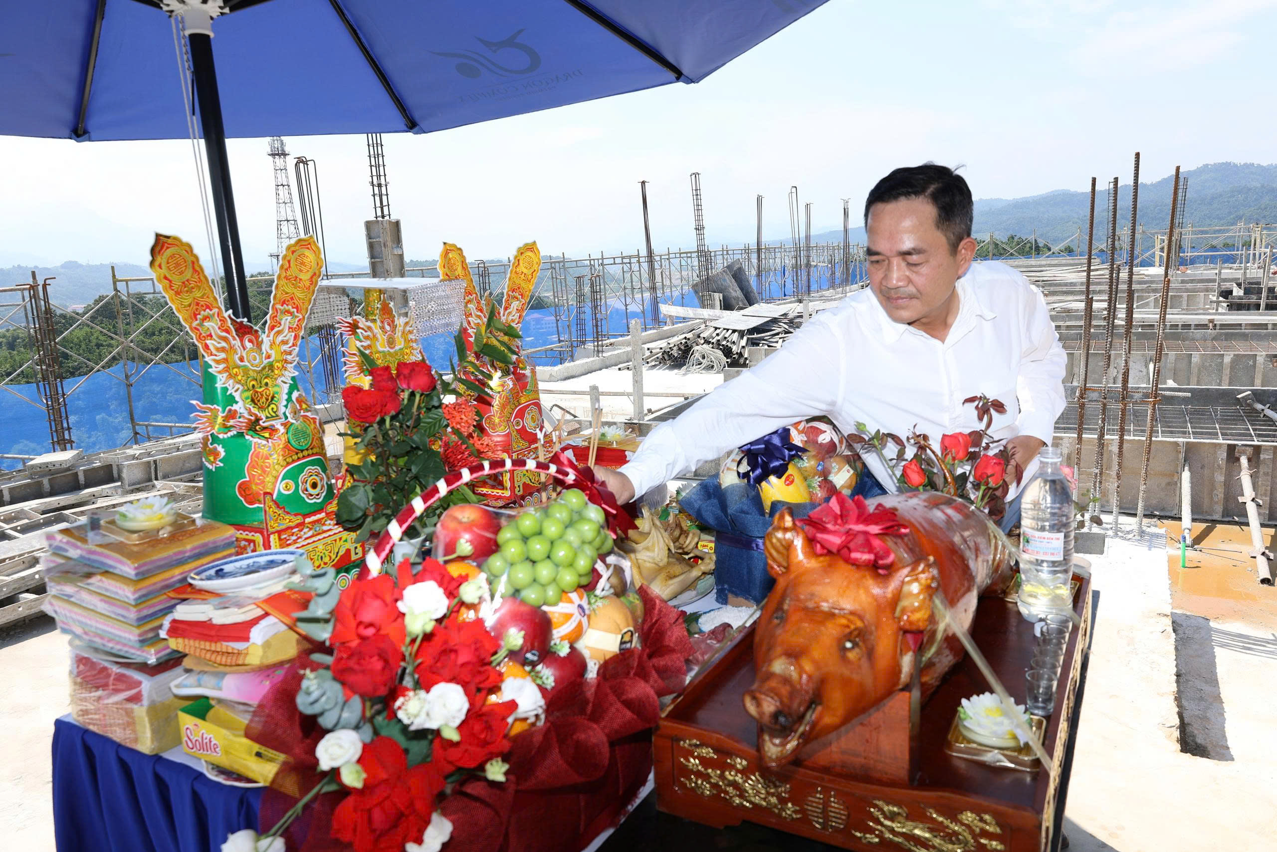 Lễ cất nóc Tòa N01A, N01B dự án NOXH Golden Square Lào Cai