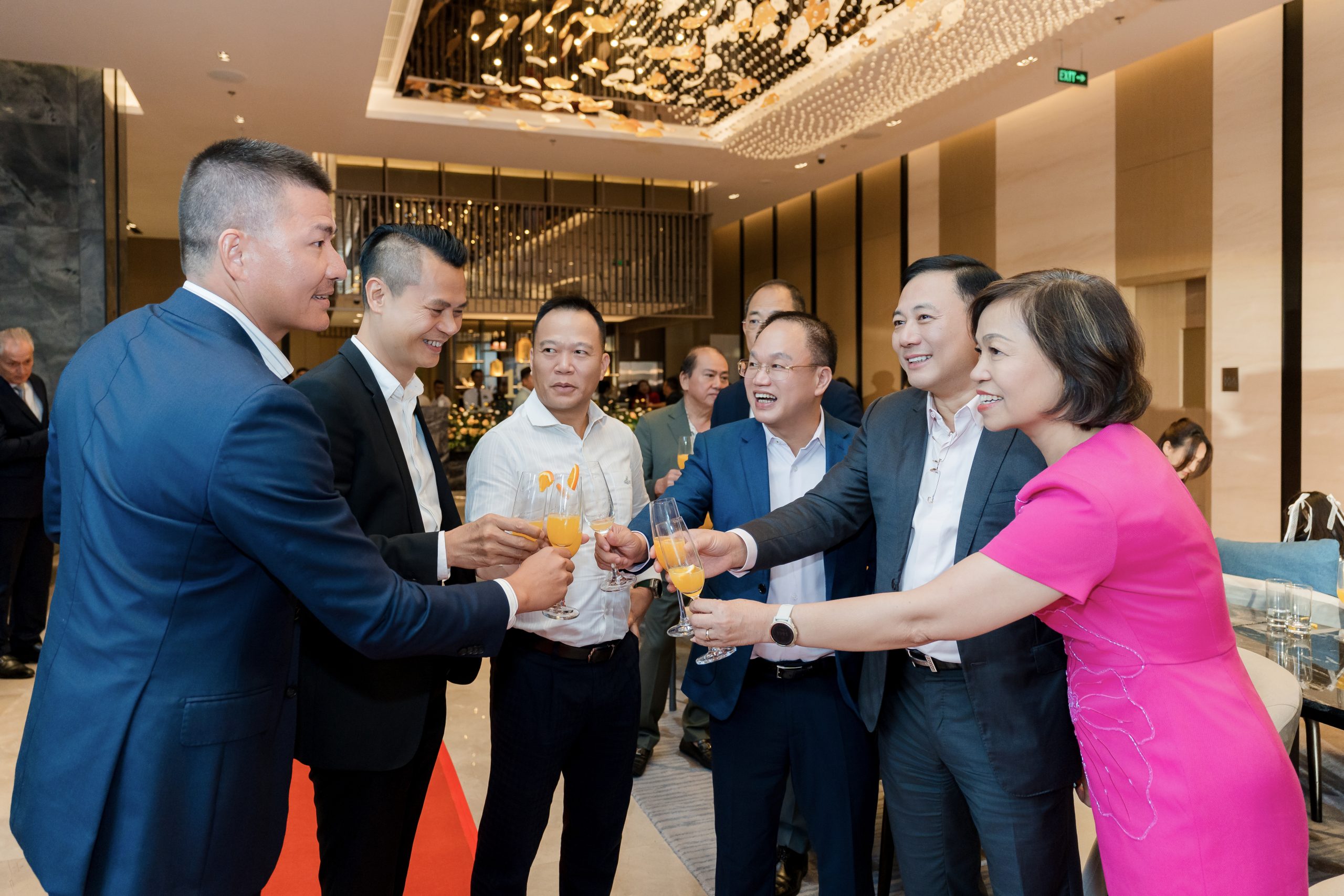 Lễ khai trương và Gắn biển đạt tiêu chuẩn 5 sao của Khách sạn Courtyard by Marriott Danang Han River