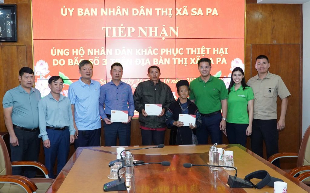 Tấm lòng của CBNV Alphanam được trao tận tay các hộ dân huyện Yên Bình và Thị xã Sa Pa để khắc phục hậu quả do bão số 3